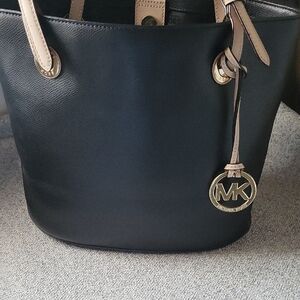 Michael Kors Black and Tan Leather Tote Elegant Design